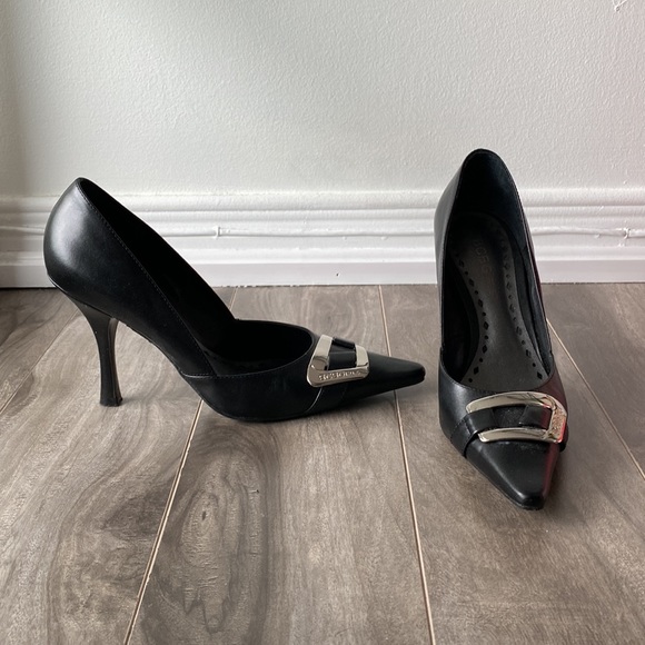 Women’s BCBGirls pointed black heels - Picture 4 of 11